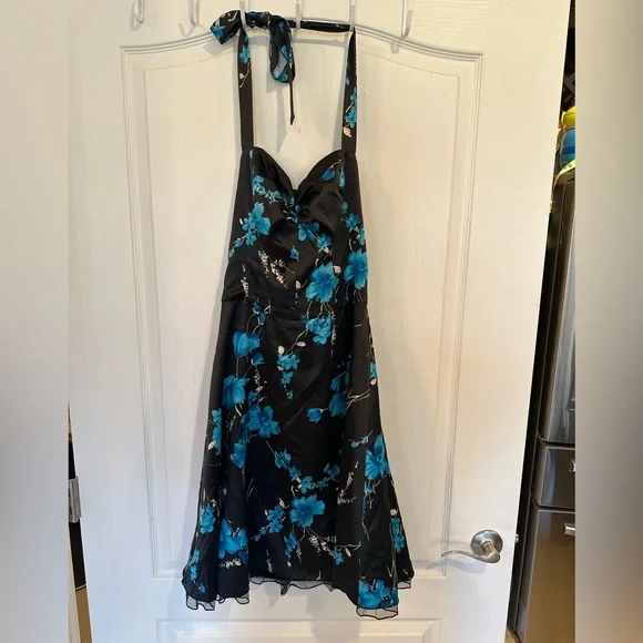speechless floral halter dress Speechless Womens Black Slitted Gown Floral Sleeveless Halter Full-Length Prom Dress Juniors 5